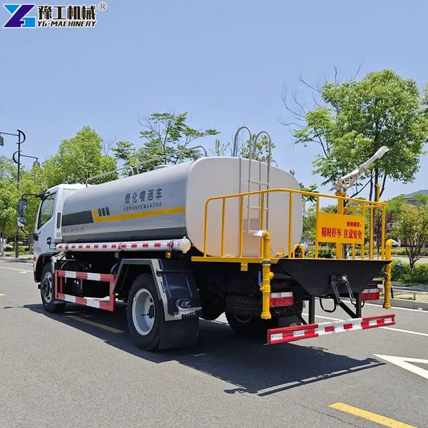 Caminhão de aspersão de água